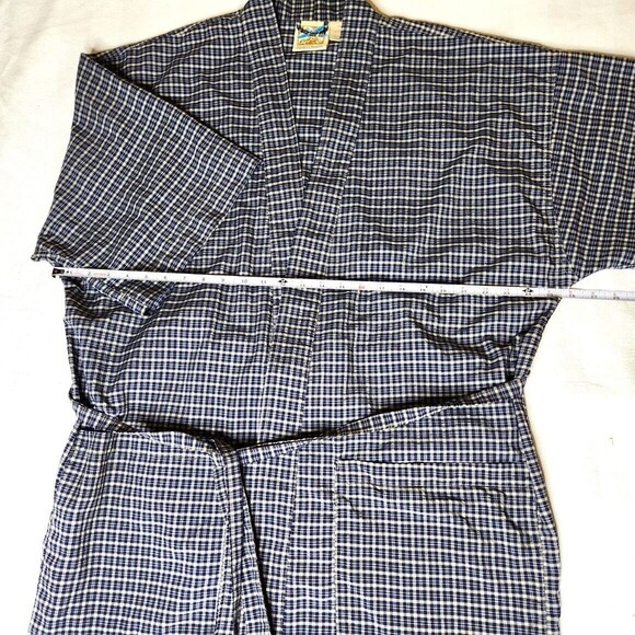 TravelSmith Wrap Robe Sz. L-XL Unisex Blue Tan Plaid Pockets - Picture 4 of 6
